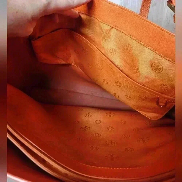 Tory Burch York Buckle Tote Bag in Orange - Picture 6 of 16